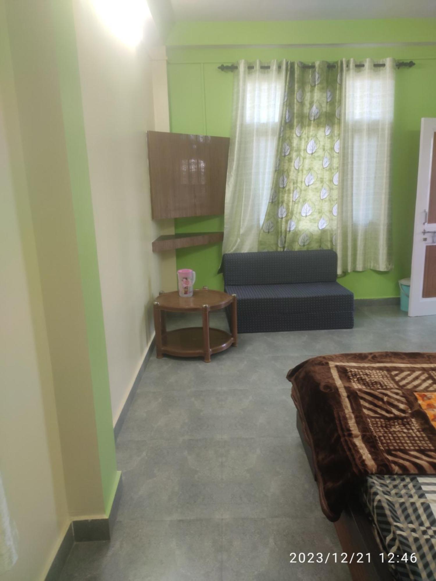 Tree Valley Homestay Чейл Экстерьер фото