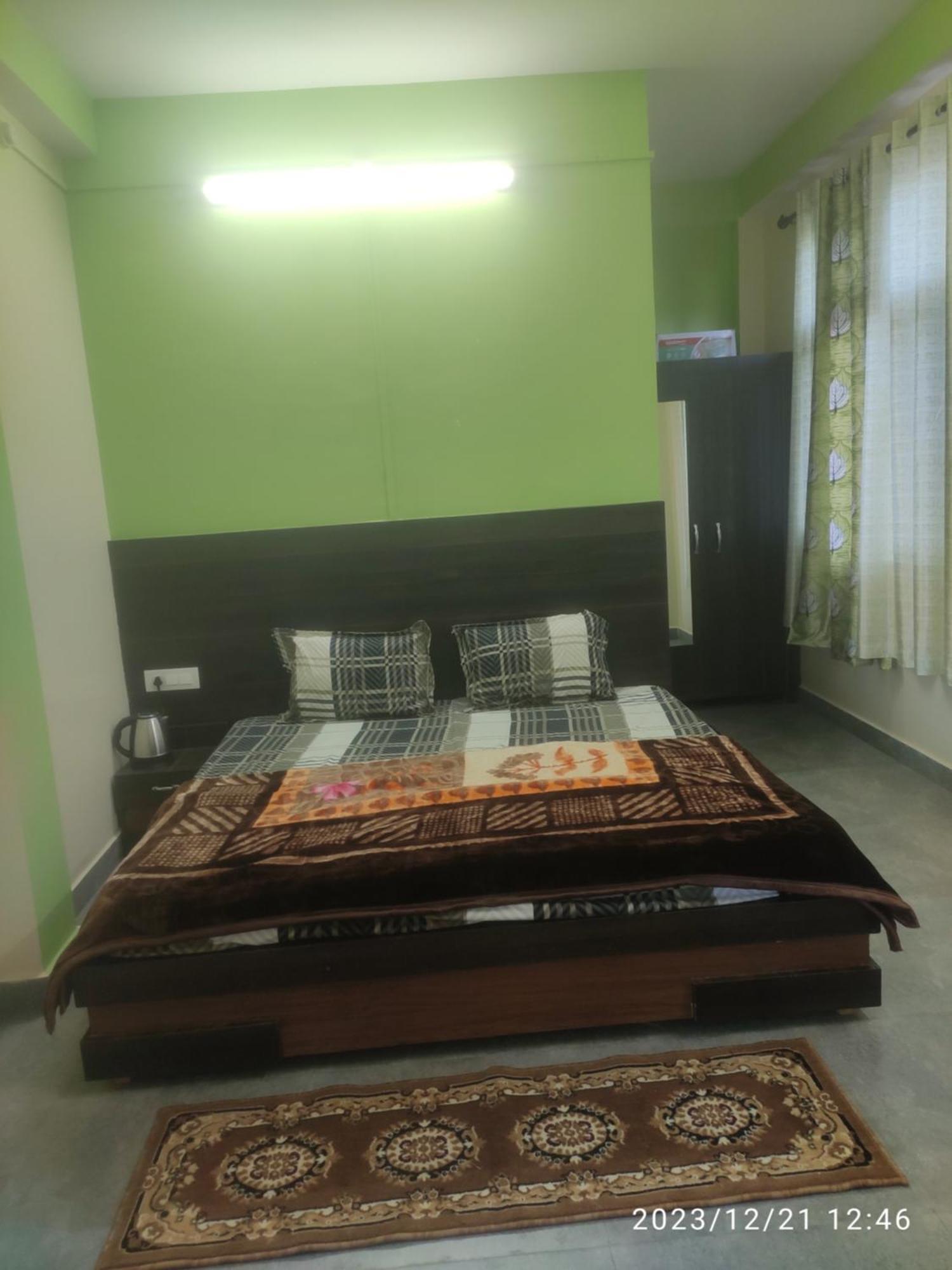 Tree Valley Homestay Чейл Экстерьер фото