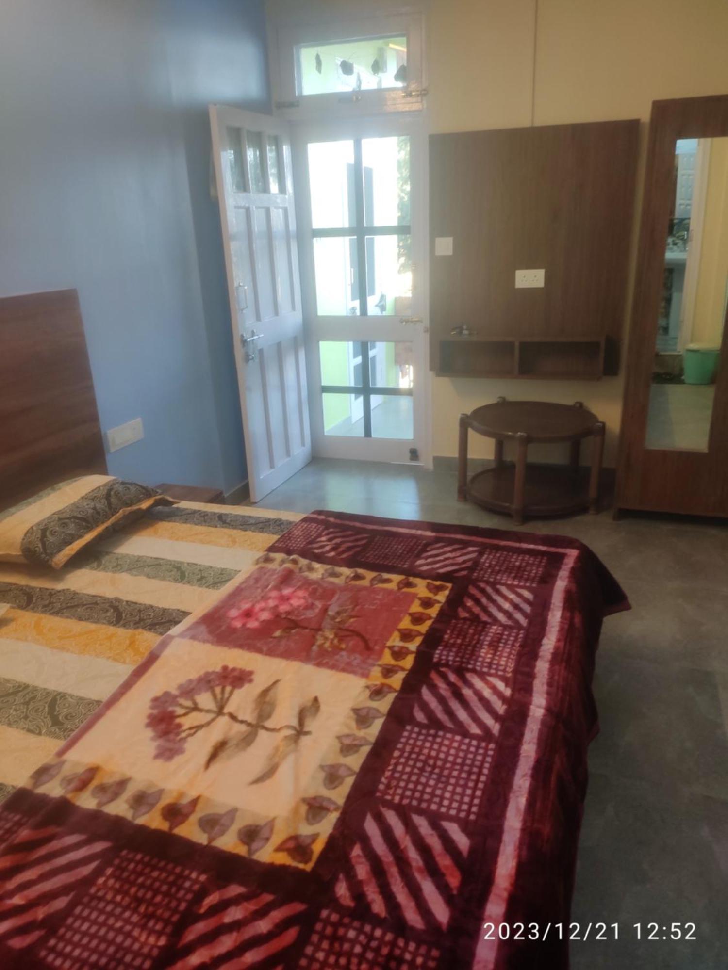 Tree Valley Homestay Чейл Экстерьер фото