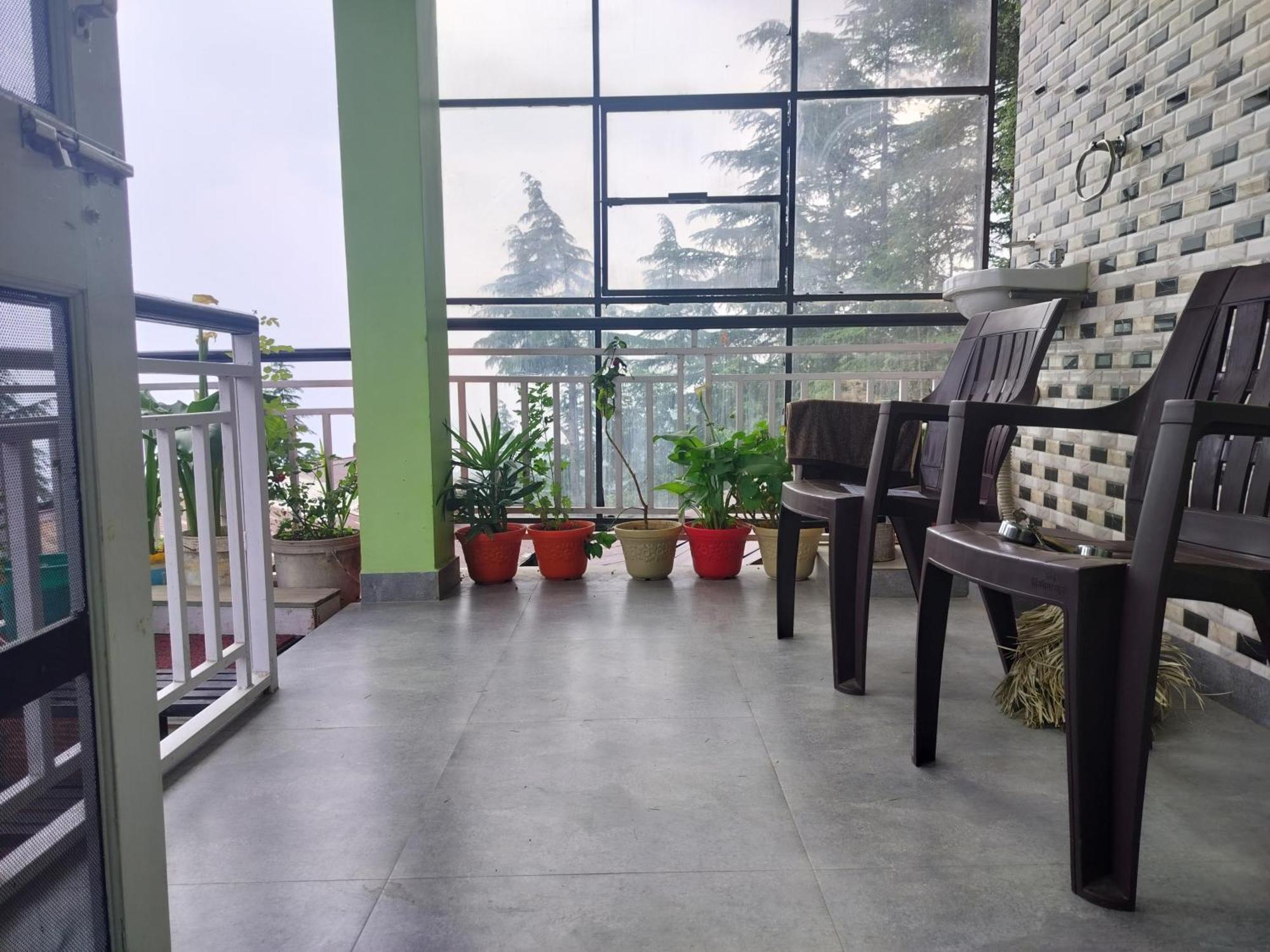 Tree Valley Homestay Чейл Экстерьер фото